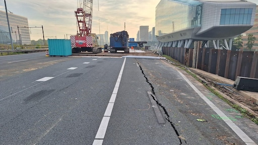 Scheur in wegdek A10 door werkzaamheden, morgen extra vertraging