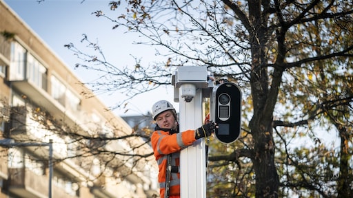 Minder boetes door vervangen flitspalen, behalve in Amsterdam