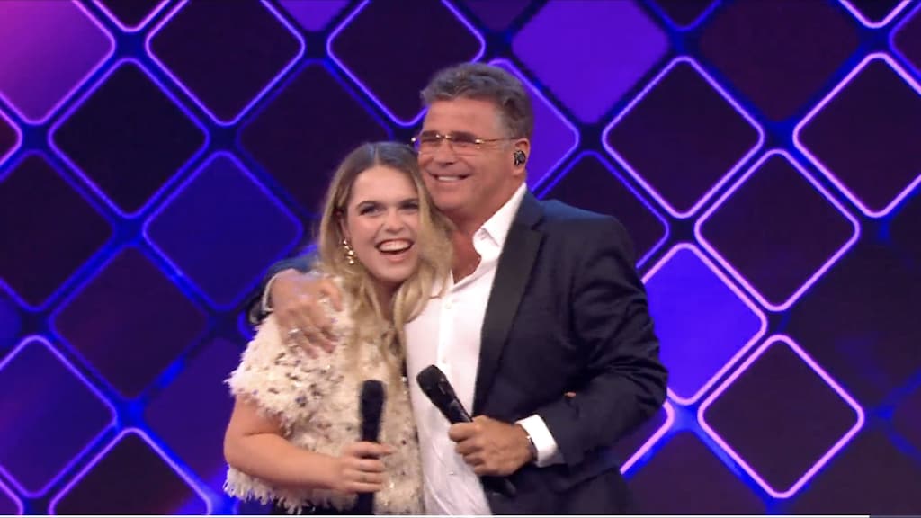 Dochter Wolter Kroes zingt sterren van de hemel in DNA Singers: '10 keer beter dan haar vader'