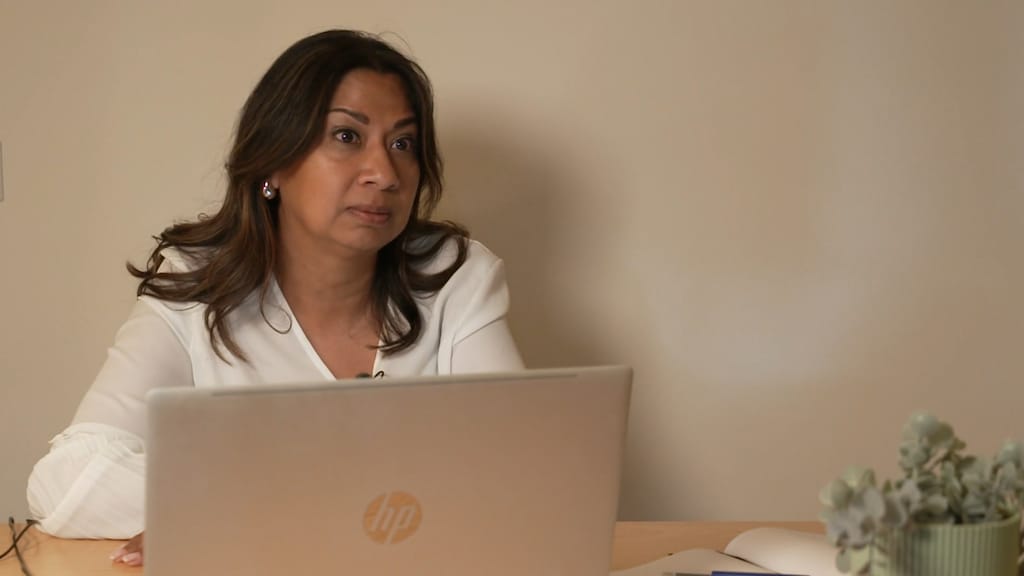 Renuka Sharma is huisarts in Utrecht, maar ook digitale huisarts. Ze chat online met patiënten van andere praktijken, waardoor mensen niet altijd langs hoeven te komen.