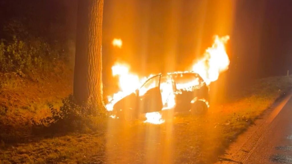 Moestafa maakte kort nadat hij de jongen in veiligheid had gebracht een foto van de auto.