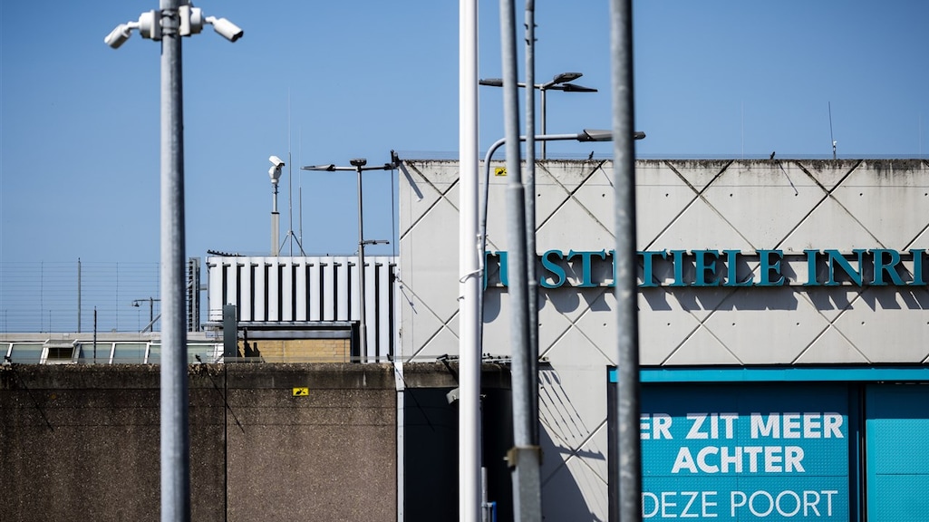 Risico's dat criminelen vanuit EBI Vught zakendoen, zegt staatssecretaris