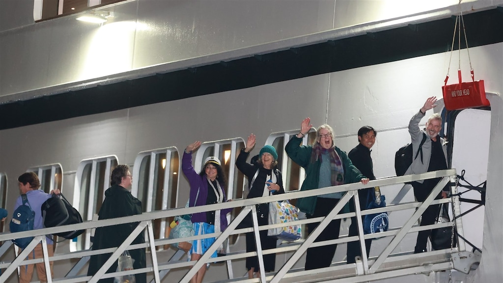 Op weg naar alle continenten: 'eeuwigdurende cruise' vaart uit