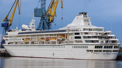 Met een cruiseschip 3,5 jaar de wereld rond: 'Erg vervuilende manier van vakantie vieren'