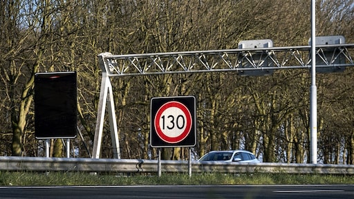 Madlener: overdag overal weer 130 kilometer per uur gaat jaren duren