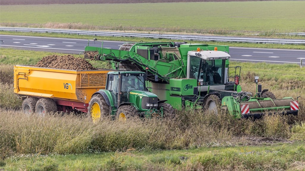 Nederland in 2050: zorg nog duurder en minder grond voor landbouw