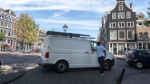 Dieselauto-eigenaren twijfelen: verkopen of niet? 'Sommige busjes leveren 8000 euro op'