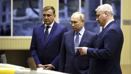 Russische oorlogseconomie kookt over, rente naar 'krankzinnige' hoogte