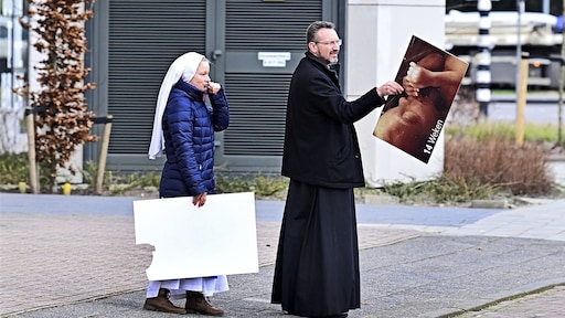 Bufferzones bij abortusklinieken in Engeland en Wales, ook Nederland wil landelijke regels