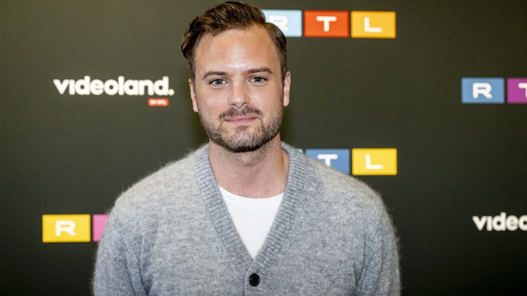 Jim Bakkum deelt nostalgische beelden van Idols-auditie: '22 jaar geleden'