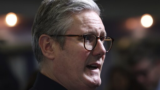 Premier Starmer: VK moet mensensmokkelaars aanpakken als terroristen