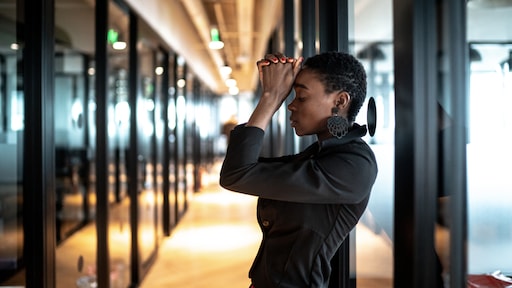 Natalie wil nooit meer zwijgen over racisme: 'Een collega vroeg of ik Zwarte Piet ging spelen'