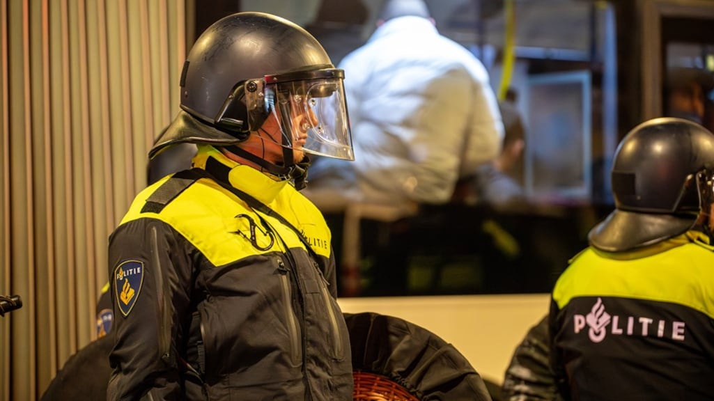 Opnieuw vijf arrestaties om geweld Amsterdam