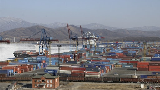 Met miljoen olievaten maakt Rusland Noord-Korea sterker