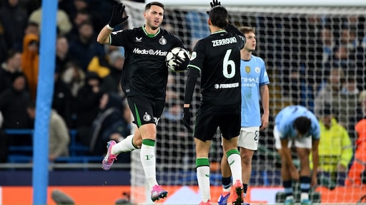 Feyenoord sleept miraculeus gelijkspel uit het vuur tegen Manchester City