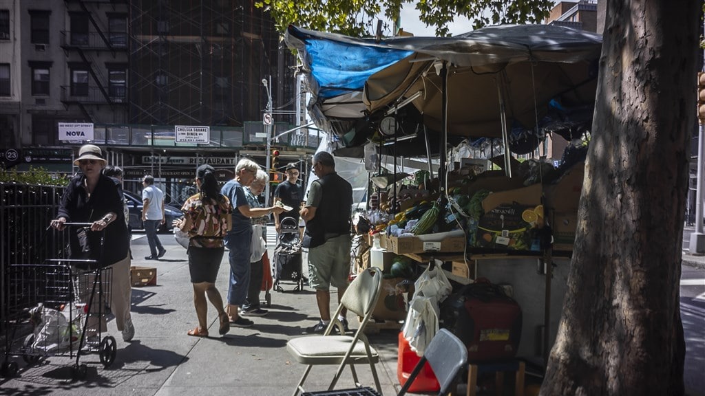 Banaan die voor 6 miljoen geveild werd, gekocht voor 25 cent: marktkoopman in tranen