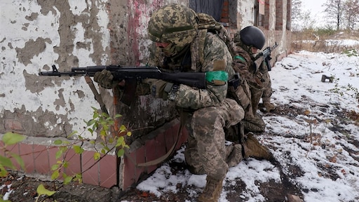 Moet Oekraïne jongere soldaten naar het front sturen? 'Groep is heel klein'