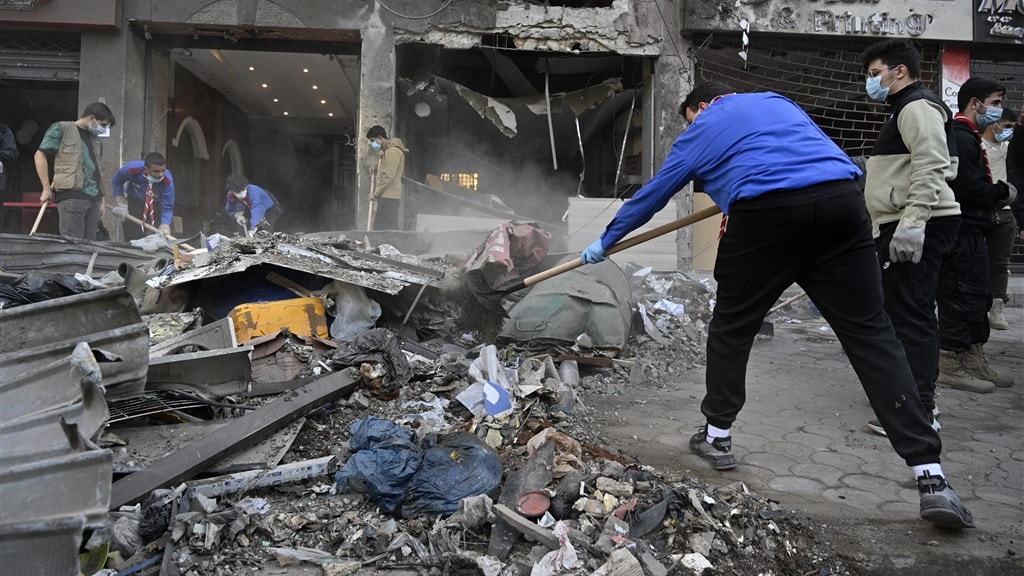 Israël valt tientallen doelen Hezbollah aan in Libanon, ondanks staakt-het-vuren