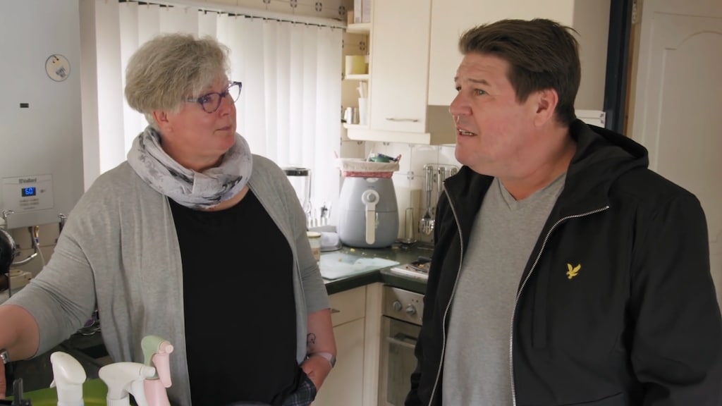 Geschrokken reacties om uitgeleefde woonboot in Uitstel van Executie