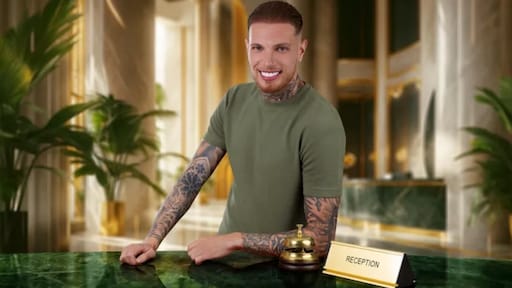 Sjorleone raakte baan in het onderwijs kwijt door deelname aan Paradise Hotel