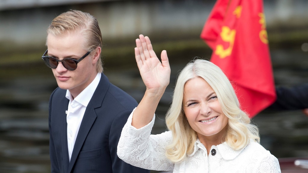 'Zoon prinses Mette-Marit misbruikte vrouw in kelder van koninklijke residentie'