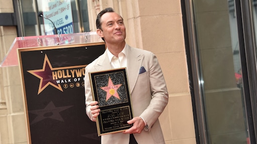 Jude Law dankbaar voor ster op Hollywood Walk of Fame