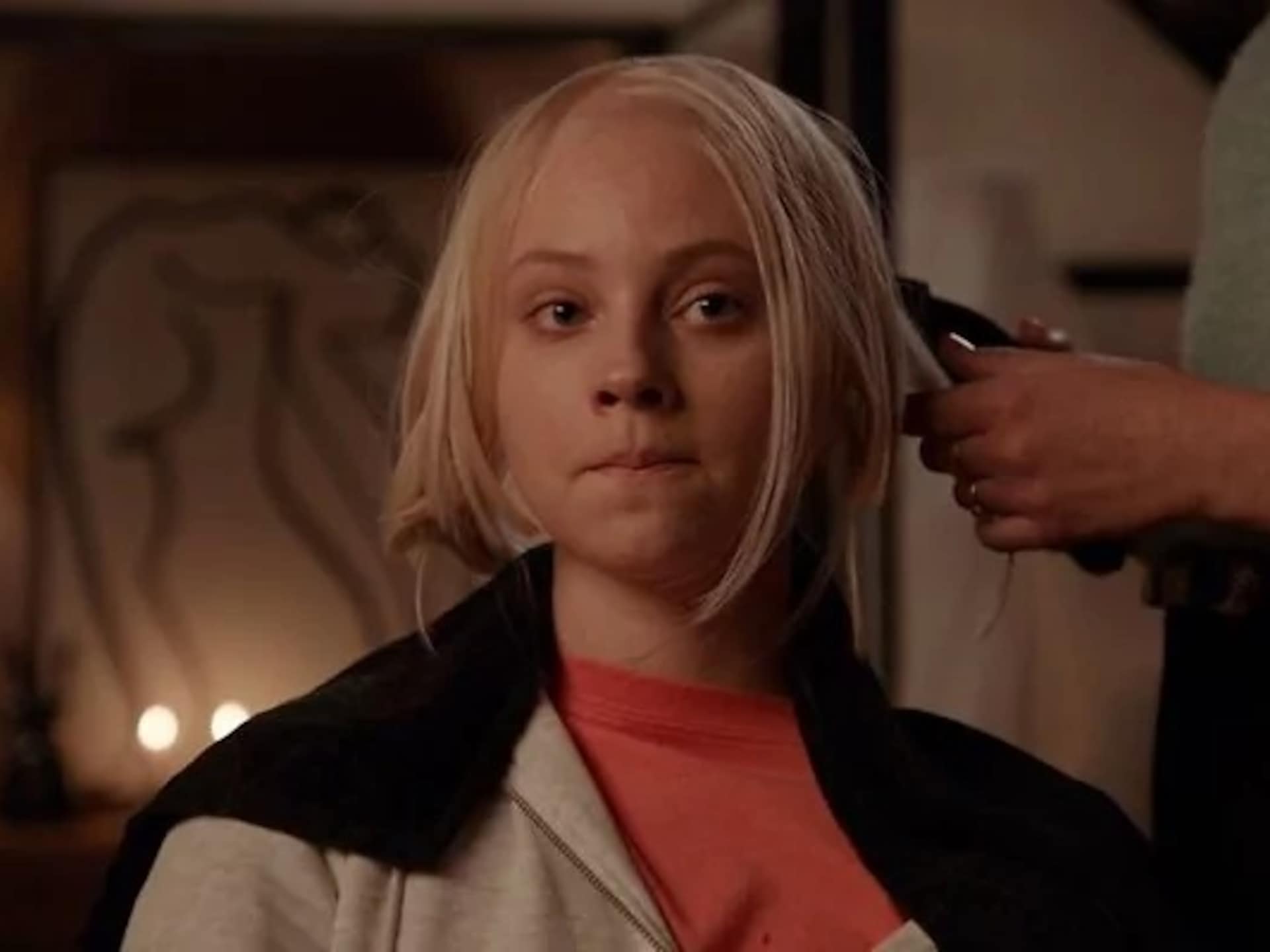 GTST-kijkers huilen mee met Nola die zich kaal laat scheren: 'Zo rauw en realistisch'