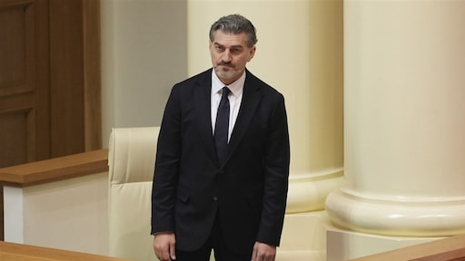 Oud-Manchester City-voetballer nieuwe president Georgië, vaart pro-Russische koers