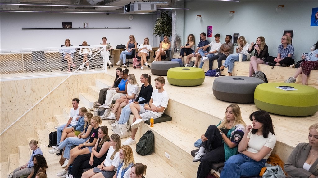 Inflatie neemt hap uit stagevergoeding studenten mbo, hbo en universiteit