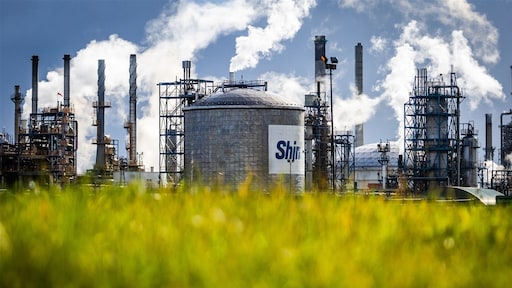 'Uitstoot Rotterdamse haven 3,5 keer groter dan van heel Nederland'