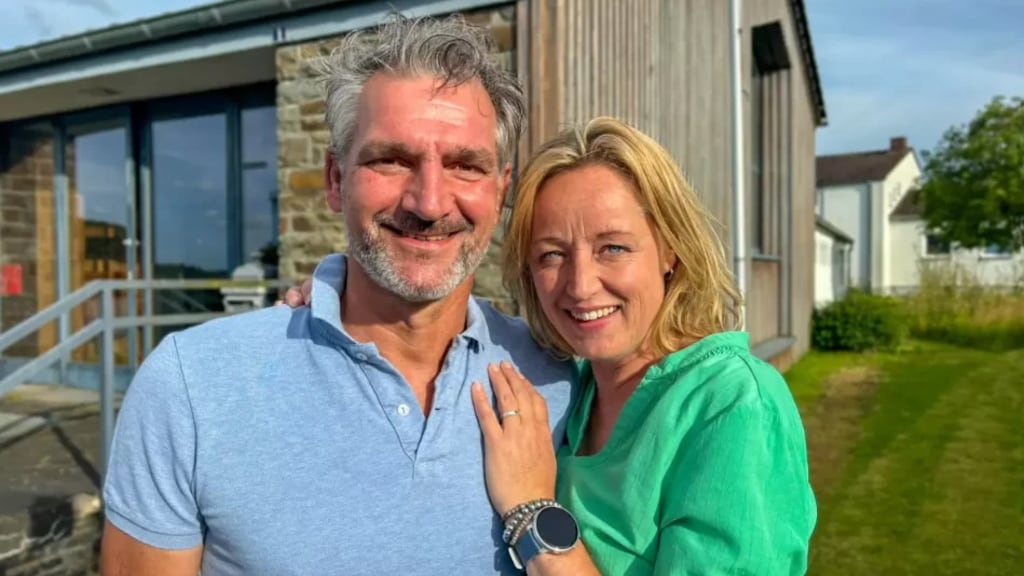 Hoe gaat het nu met Ik Vertrek-koppel Laura en Couzijn na ongeluk met oog?