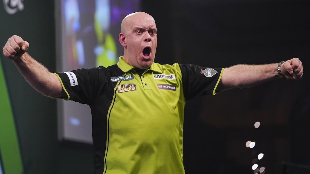 Van Gerwen naar halve finale WK darts na spannende partij