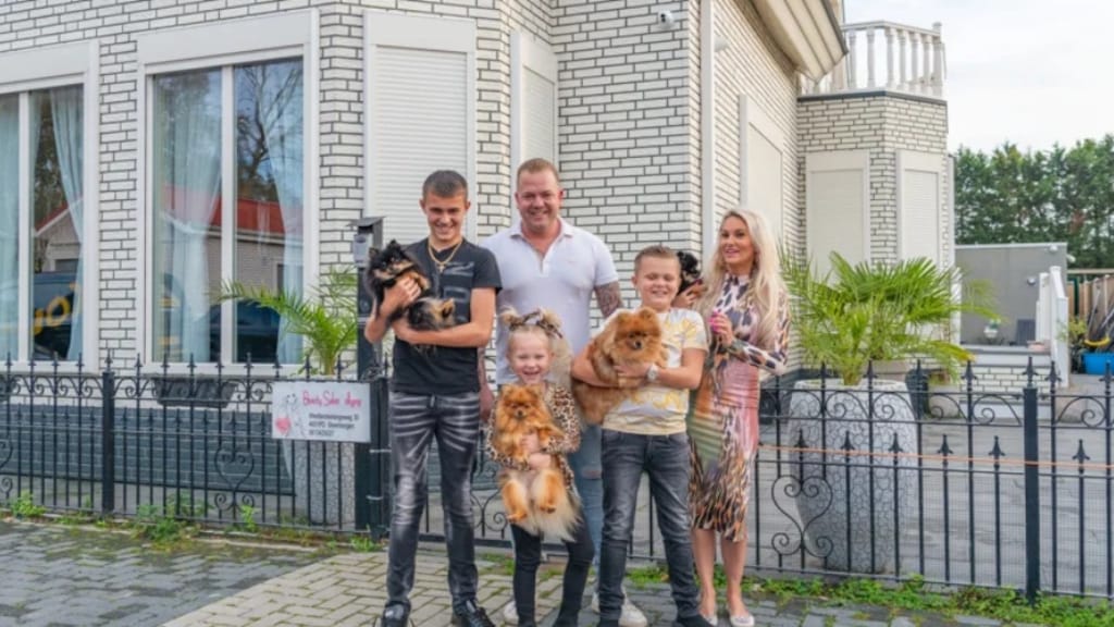 Zoontje Pablo uit Bij Ons op het Kamp heeft een ernstig vuurwerkongeluk gehad