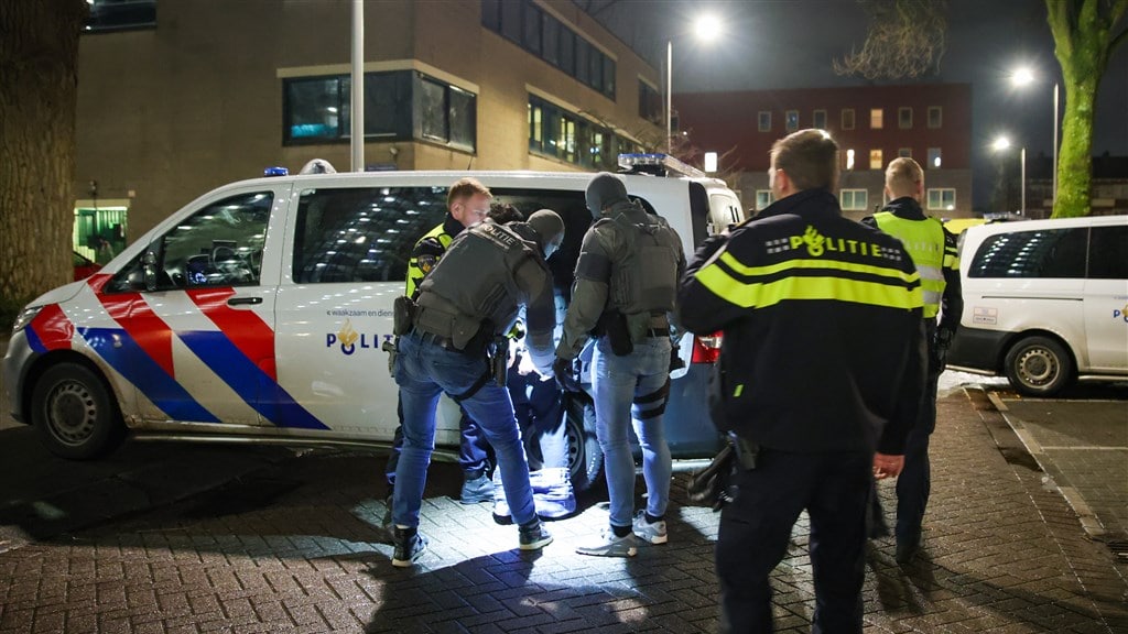 Arrestatieteam valt woning Rotterdam binnen: dode en gewonden