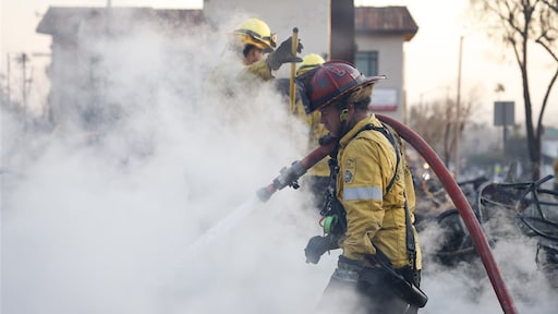 Los Angeles roept noodtoestand uit om rook, as en fijnstof door natuurbranden
