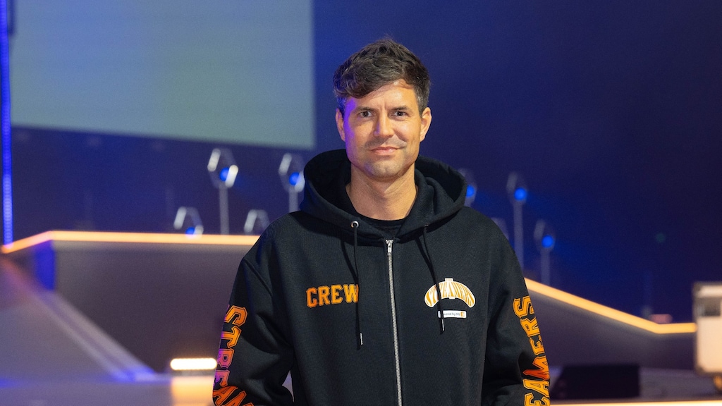 Simon Keizer gaat nieuw programma voor AVROTROS presenteren