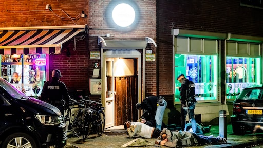 Politie vermoedt bijeenkomst verboden motorclub Satudarah, arrestatieteam valt binnen