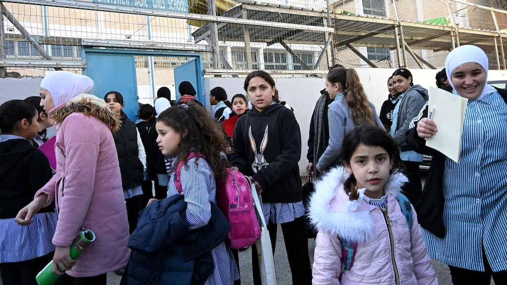 UNRWA beheert enkele honderden scholen.