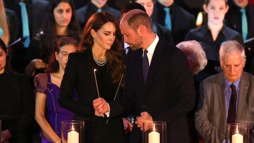 Prinses Kate heeft warm weerzien met Holocaust-overlevenden