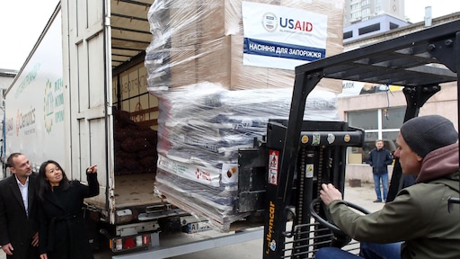 VS schort hulp op, en dat wordt over de hele wereld gevoeld