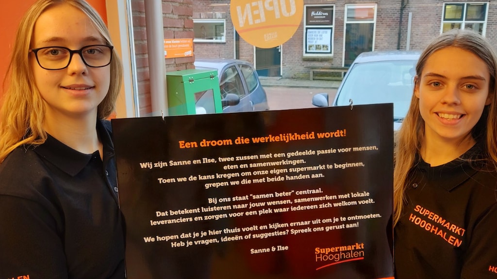 Ilse en Sanne, trotse supermarkteigenaren.