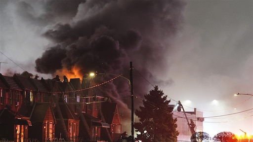 Klein vliegtuig met 6 passagiers neergestort in Amerikaanse stad Philadelphia