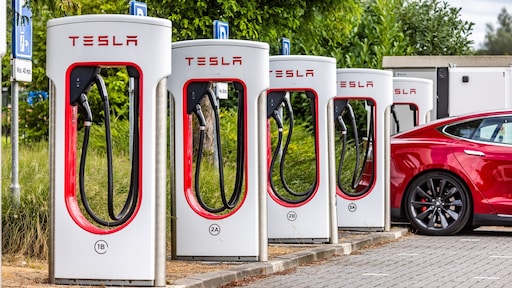 Musk-effect? Verkoop Tesla in Nederland loopt plots sterk terug