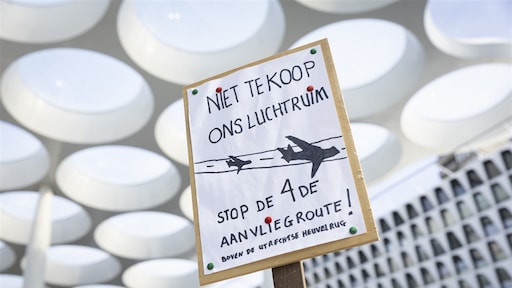 Bewoners mogen 'meedenken' over vierde aanvliegroute Schiphol, zegt minister