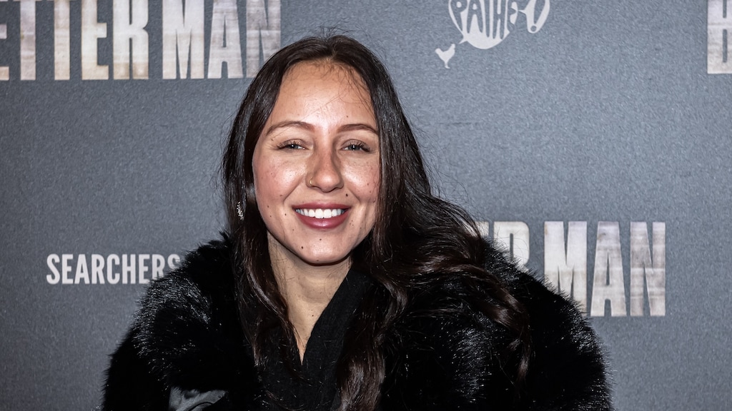 Sophie Milzink showt groeiende babybuik op speciale dag: '28 rondjes om de zon'