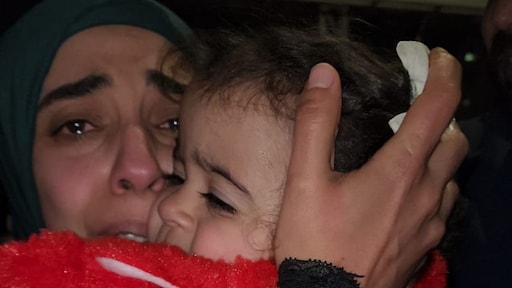 Vastgebonden en geblinddoekt in Israëlische cel, vrijgelaten Palestijnen doen hun verhaal