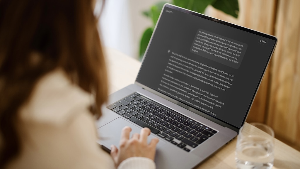 Noa (19) gebruikt ChatGPT als psycholoog: 'Het helpt mijn gedachten te begrijpen'