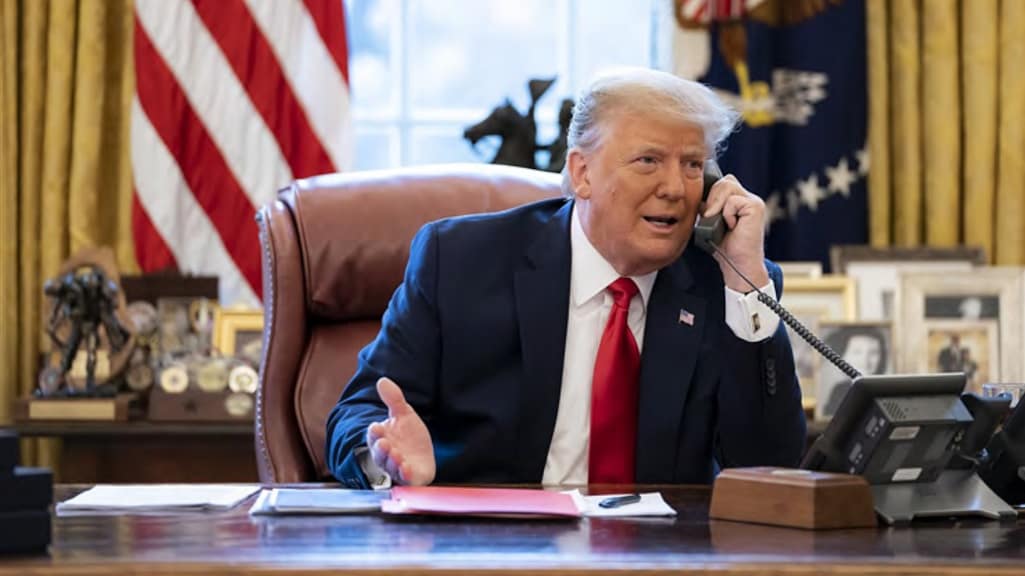 Topoverleg EU-leiders na belletje tussen Trump en Poetin: 'Vriend en vijand waren verrast'