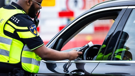 Zerotolerance en alcoholslot: Nederlanders willen strengere aanpak van rijden met slok op