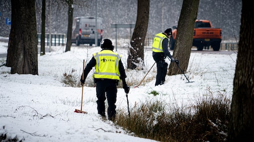 Politie zoekt in Drents dorp Rolde naar weggegooide spullen kunstroof